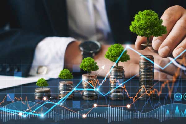 绩优权益基金密集“限流”