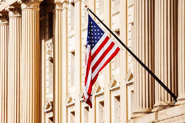 全球投资者仍“极度乐观”,但警告企业正过度投资